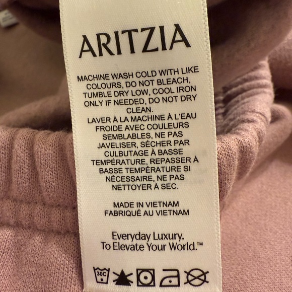 Aritzia Pink Athletic Shorts - Picture 5 of 6